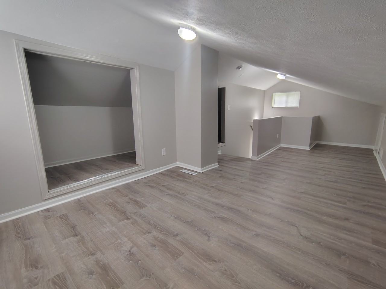 804 Irving Ave - Photo 2 of 11