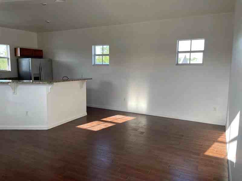 505 W Hickpochee Ave #1200 - Photo 3 of 18
