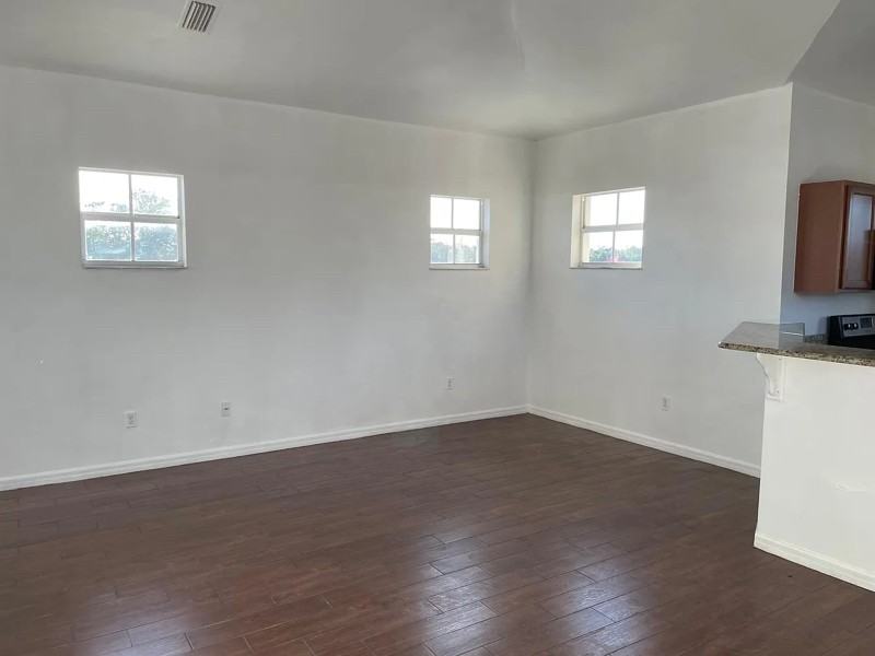 505 W Hickpochee Ave #1200 - Photo 4 of 18