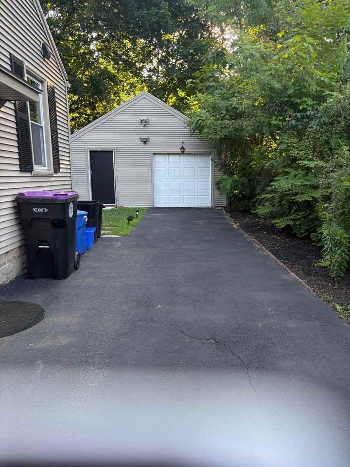 157 Sycamore St - Photo 4 of 18