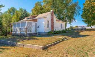 featured image of 202 S Vine St