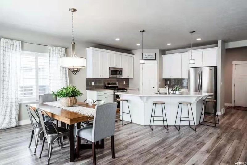 583 W Koins Way - Photo 3 of 8