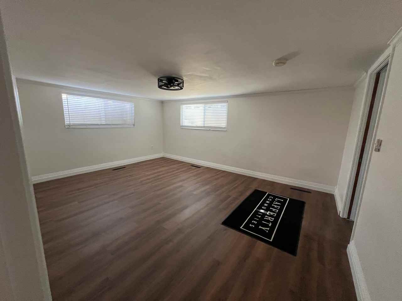333 Ne - Photo 5 of 14