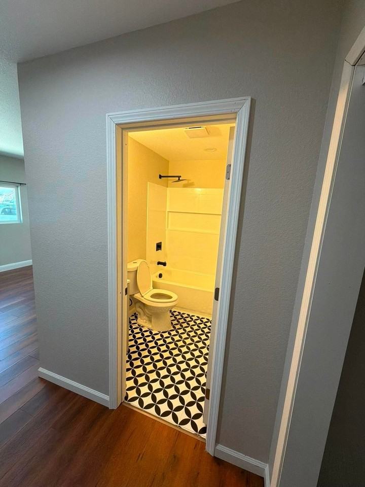 1300 Dezzani Ln #A - Photo 3 of 8