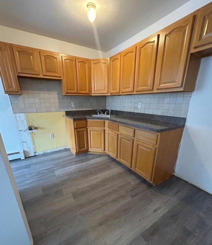 747 Lexington Ave #2 - Photo 7 of 9