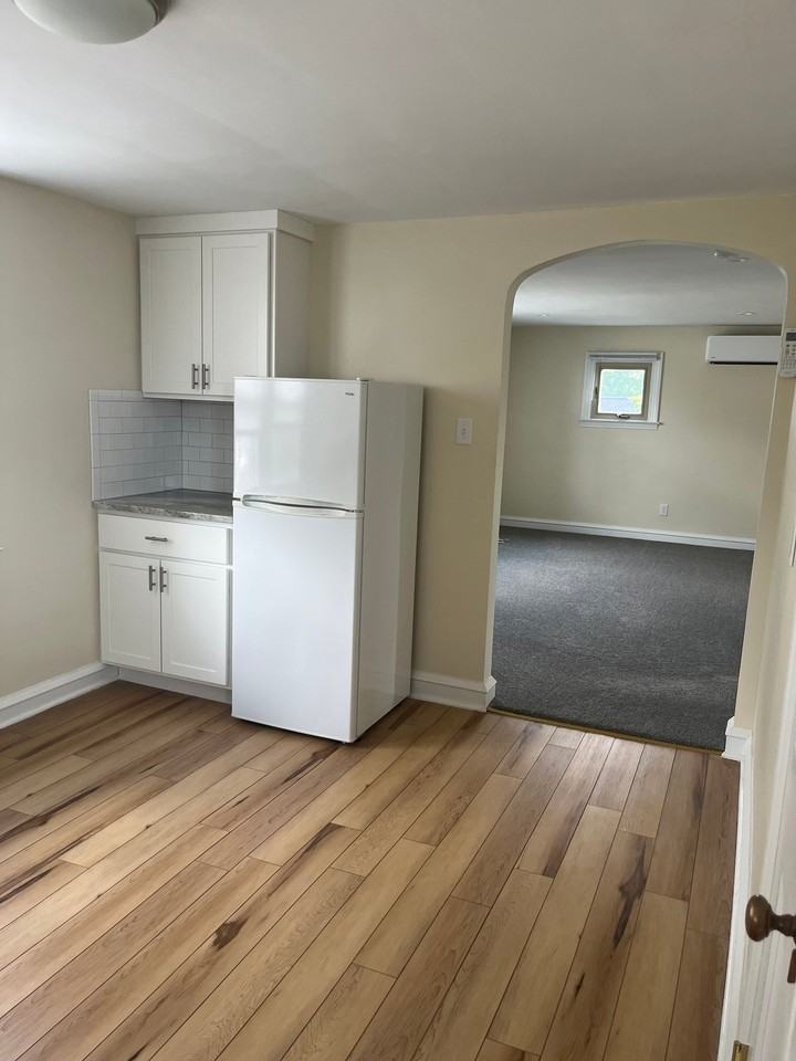 803 Burke Ave #2 - Photo 3 of 21