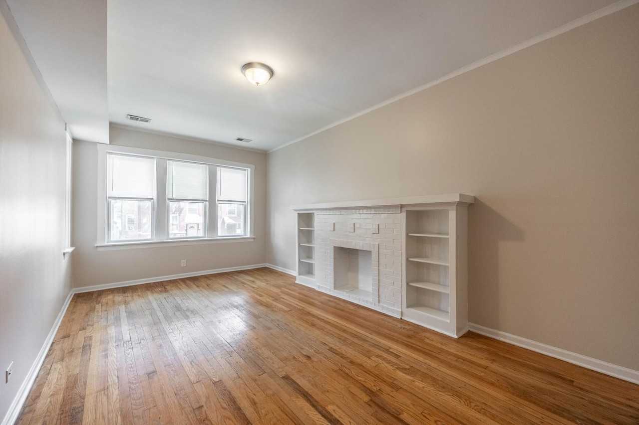 3753 W Sunnyside Ave #1 - Photo 4 of 13