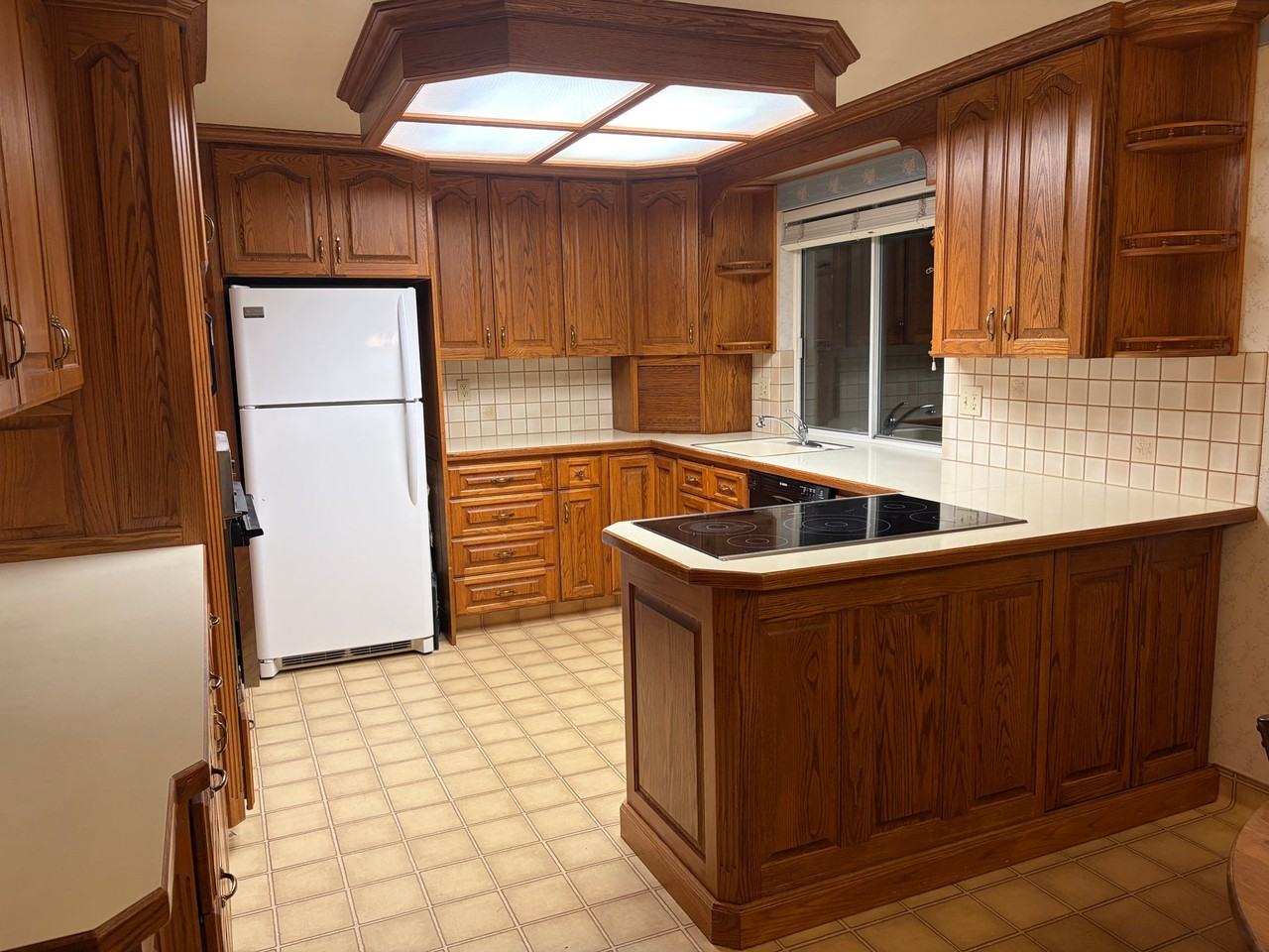 6415 S Glen Oaks St - Photo 4 of 15