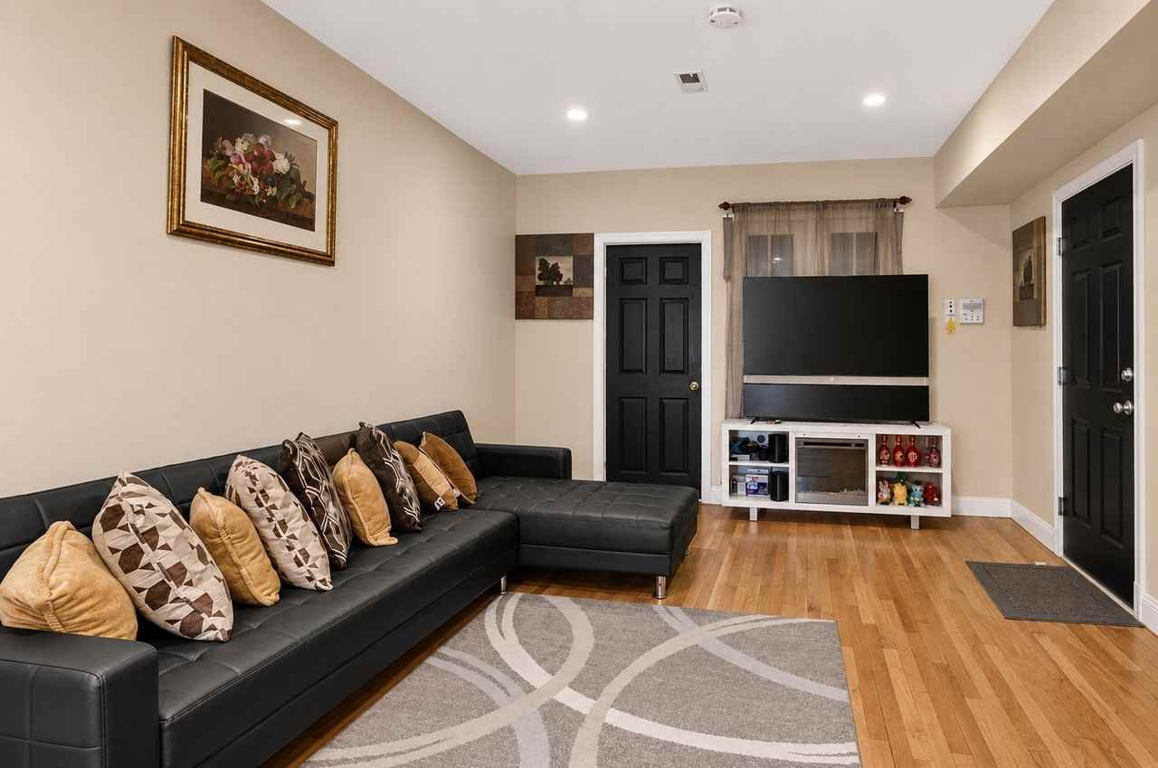7 Chesterton St #1 - Photo 3 of 11