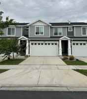 featured image of 287 N Pier Ln