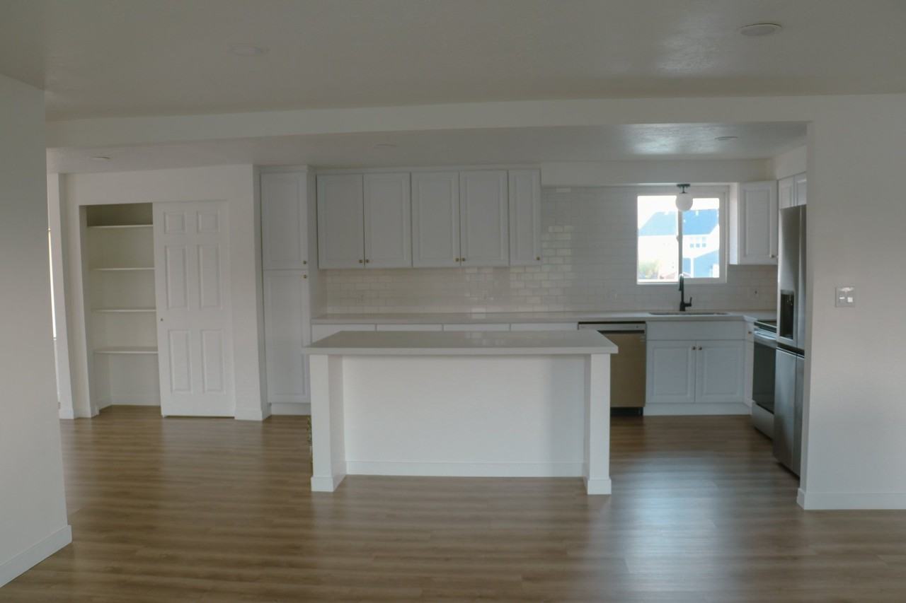 1108 En - Photo 3 of 20
