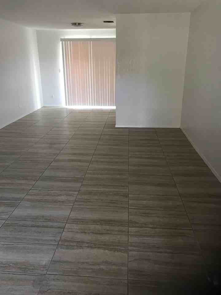 10432 Seawood Dr - Photo 3 of 20