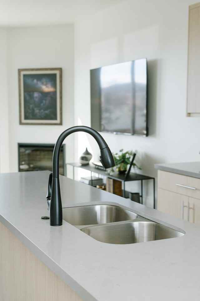 2058 N Harvest Village Ln - Photo 6 of 17
