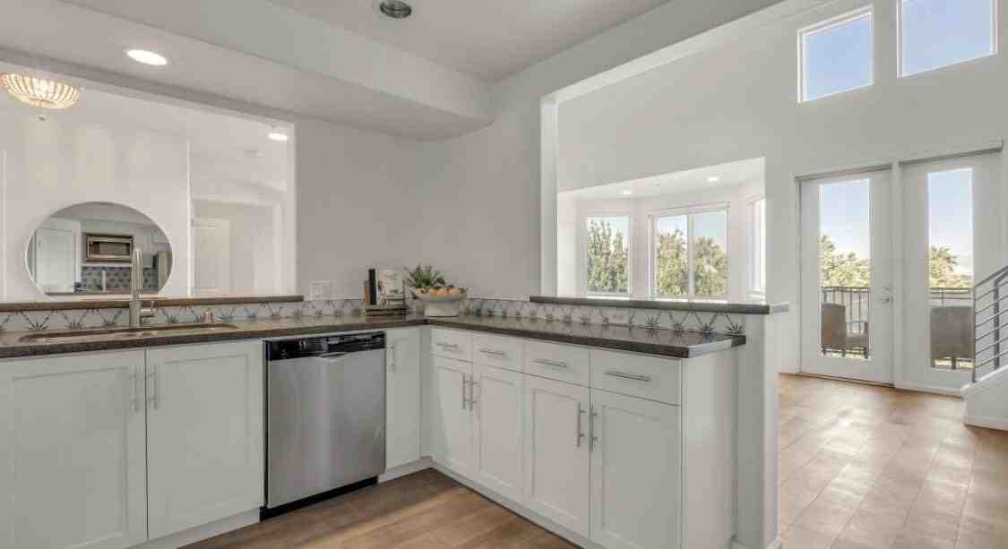 912 Campisi Way #402 - Photo 4 of 5
