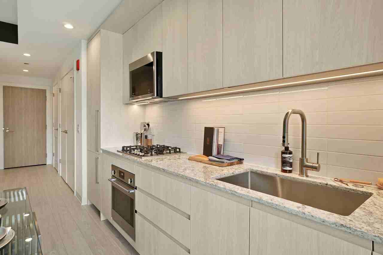 355 N Union Ave #713 - Photo 2 of 13