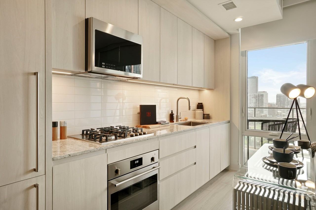 355 N Union Ave #713 - Photo 3 of 13