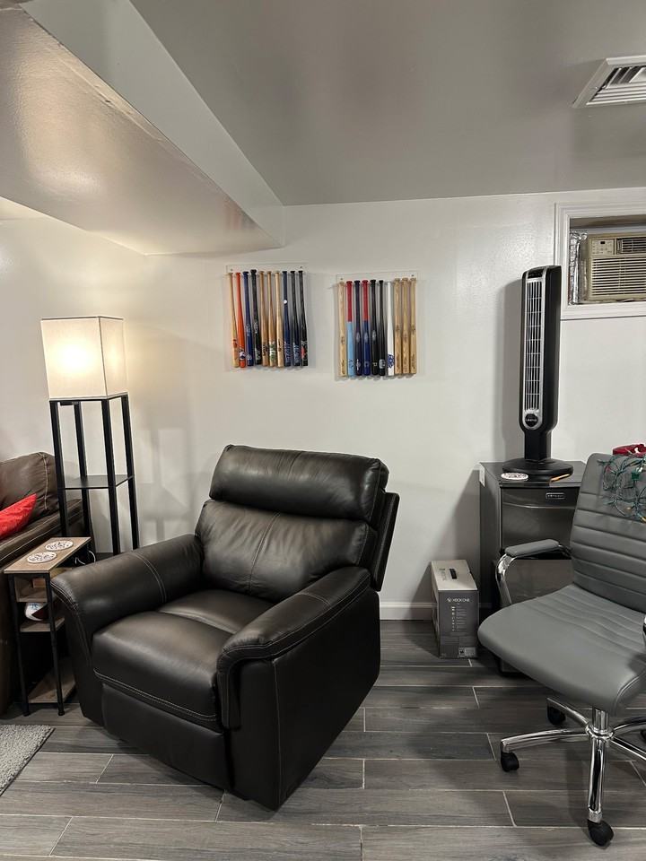 80 169th St #2 - Photo 5 of 10