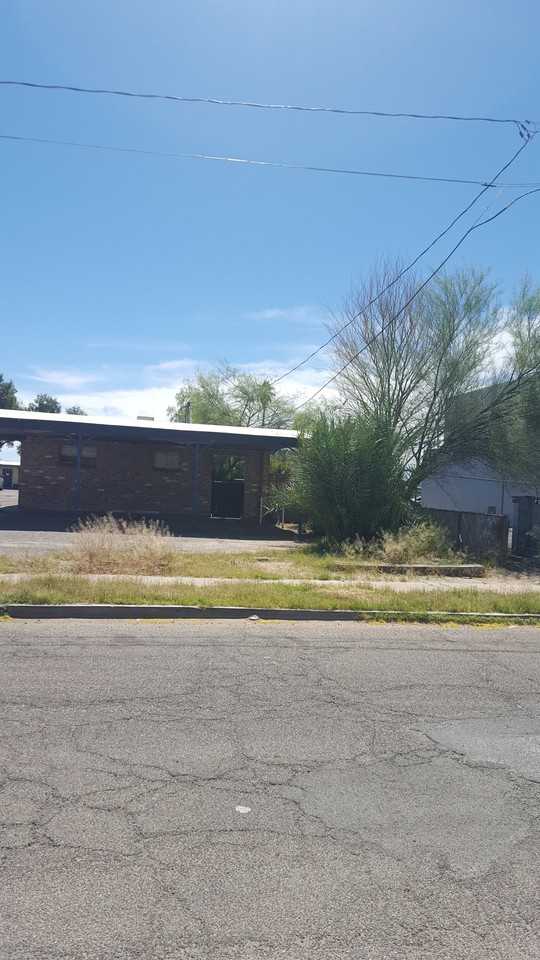 10 E King Rd - Photo 2 of 15