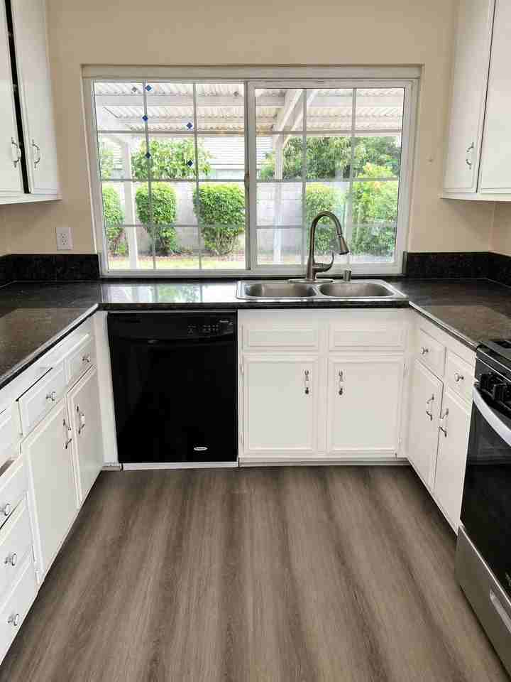 13251 Destino Pl - Photo 4 of 10