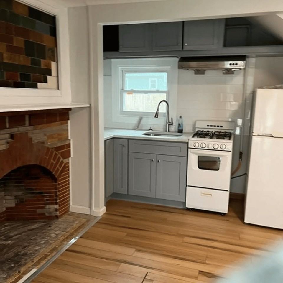 284 Ocean Ave - Photo 3 of 13