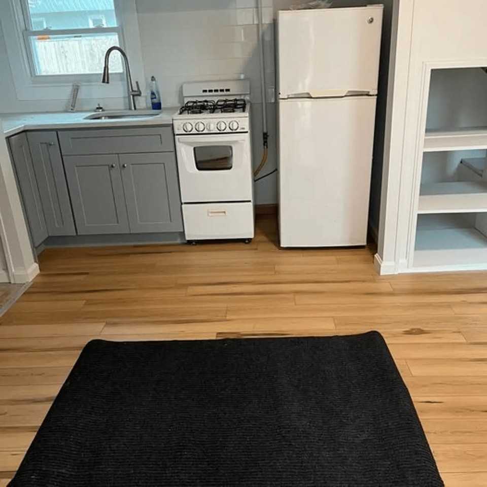284 Ocean Ave - Photo 4 of 13