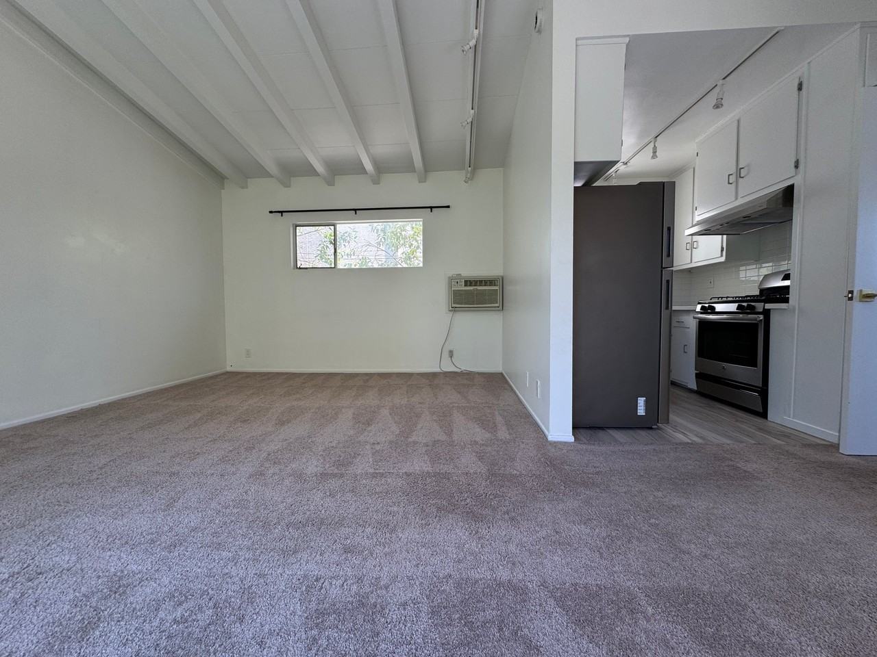 4418 Vantage Ave #1 - Photo 7 of 19