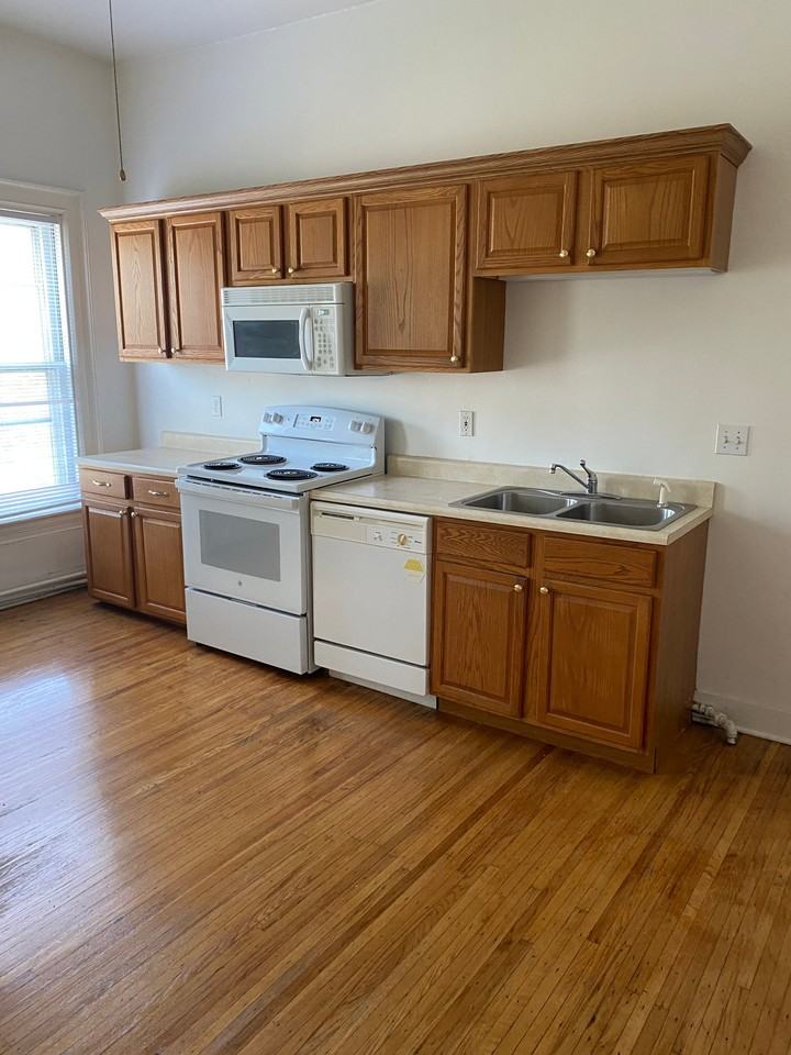 255 Culver Rd #5 - Photo 3 of 9