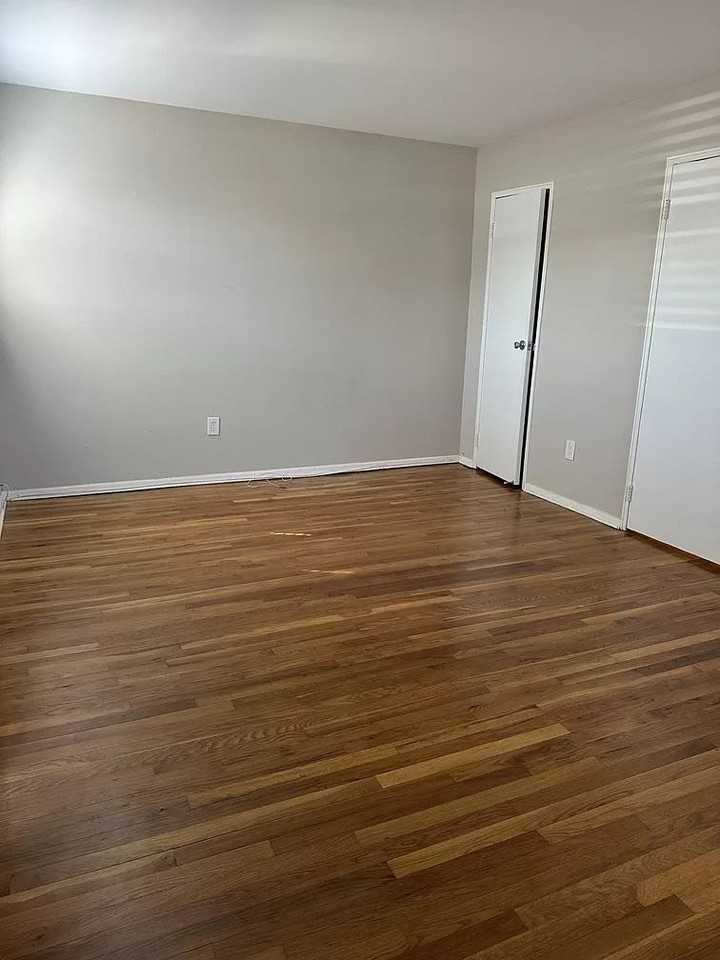 142 Ackerman Ave #1 - Photo 3 of 9