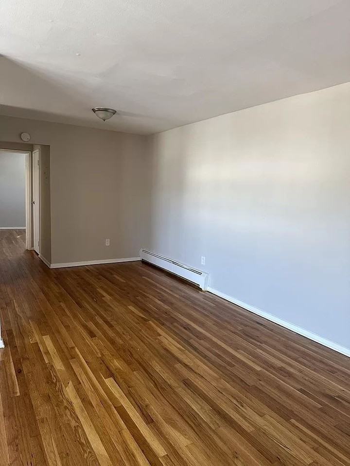 142 Ackerman Ave #1 - Photo 5 of 9