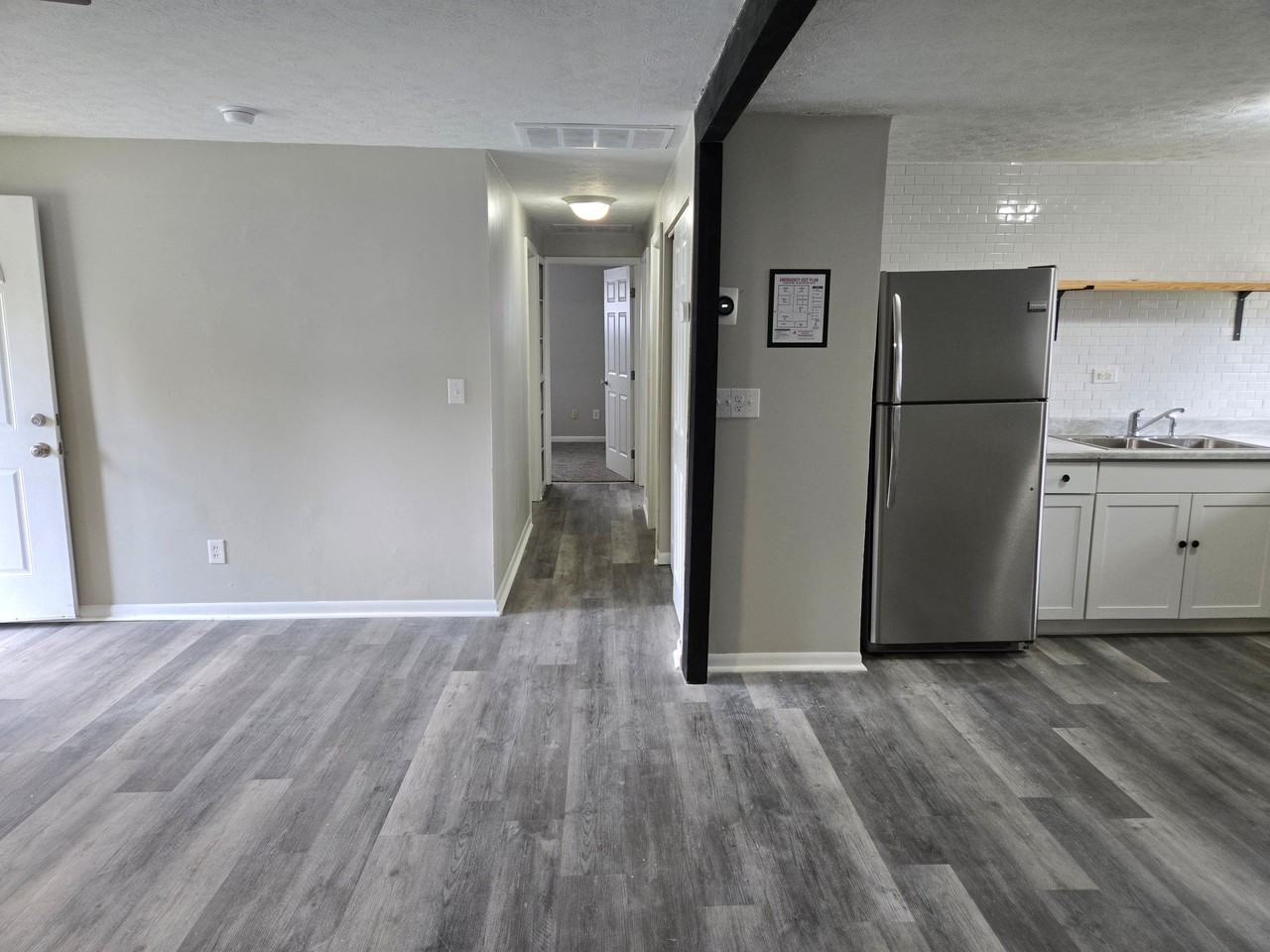 5785 Tibet Dr - Photo 4 of 8