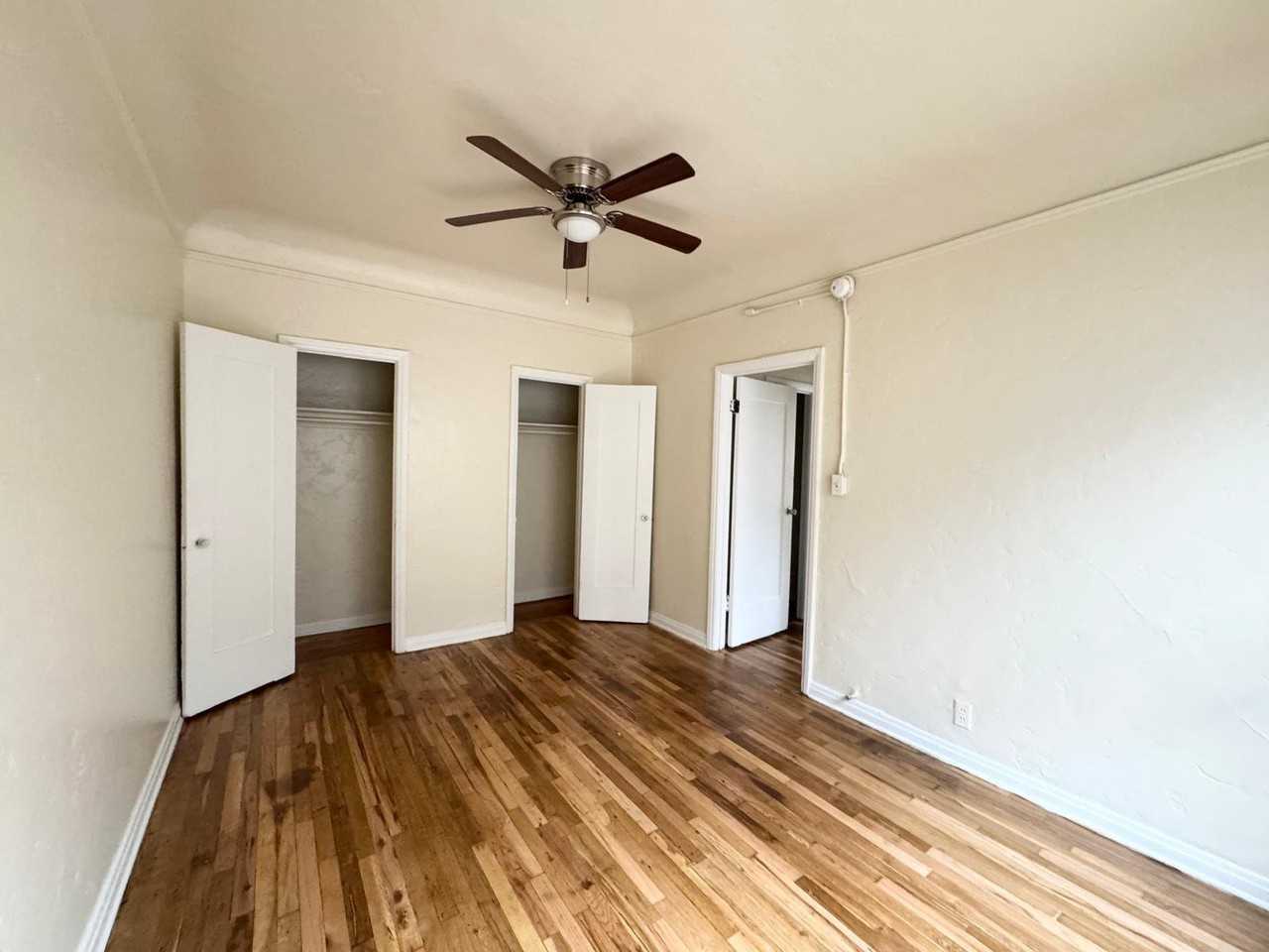 1154 S Normandie Ave #101 - Photo 3 of 17