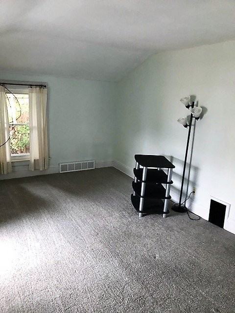 708 N Sheridan St - Photo 2 of 15