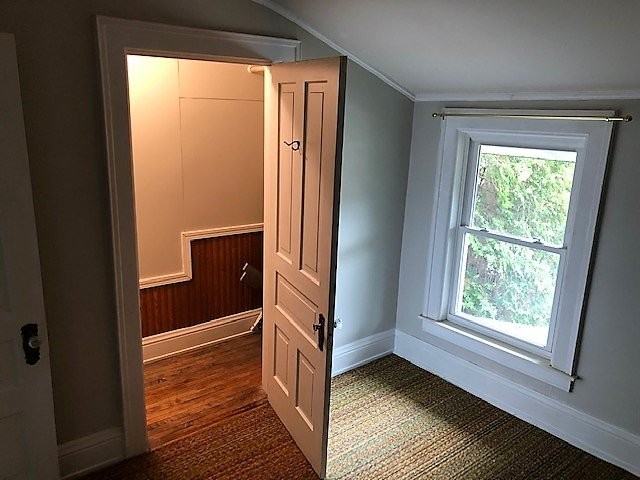 708 N Sheridan St - Photo 5 of 15