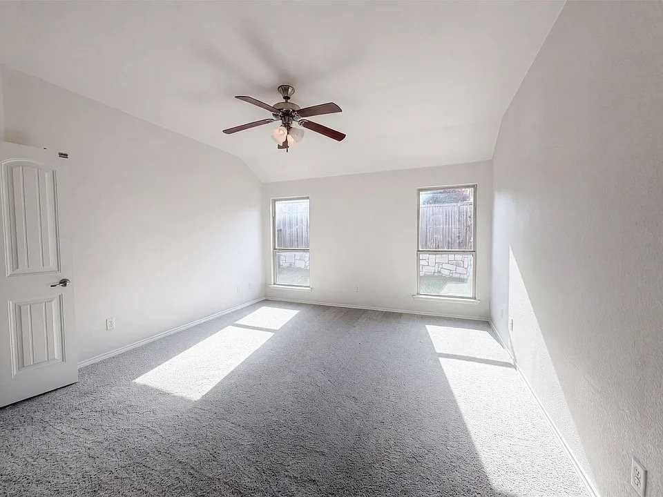 3400 Founders Way - Photo 2 of 15