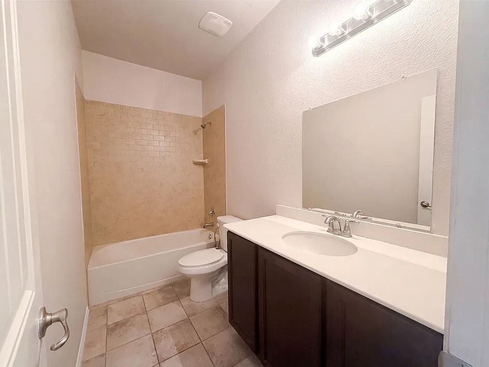 3400 Founders Way - Photo 3 of 15