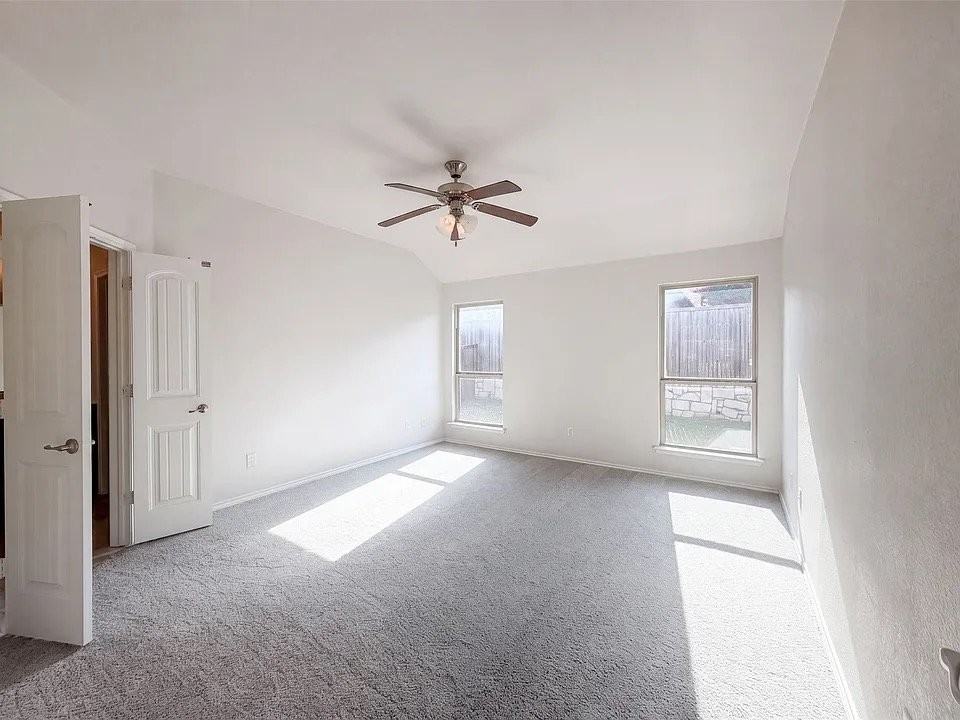 3400 Founders Way - Photo 6 of 15