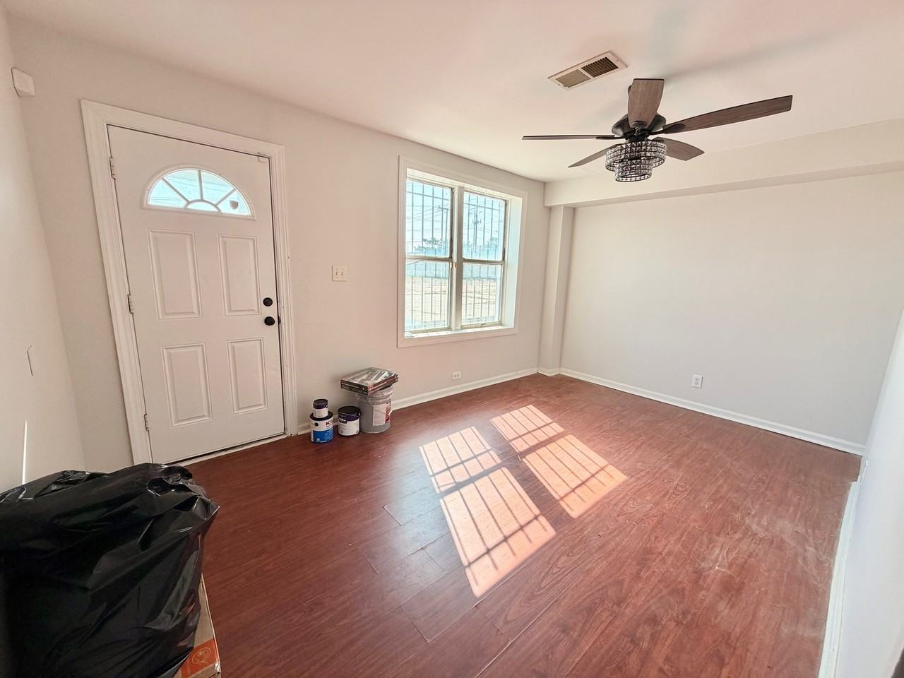 813 Fisher Ave - Photo 6 of 14