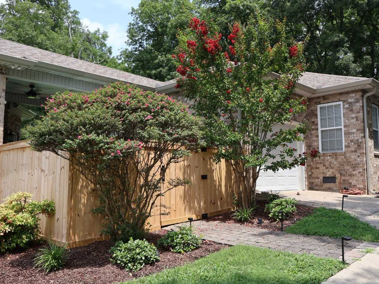 829 Ridgetop Dr - Photo 2 of 17