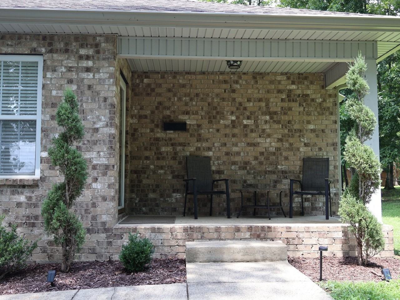 829 Ridgetop Dr - Photo 4 of 17