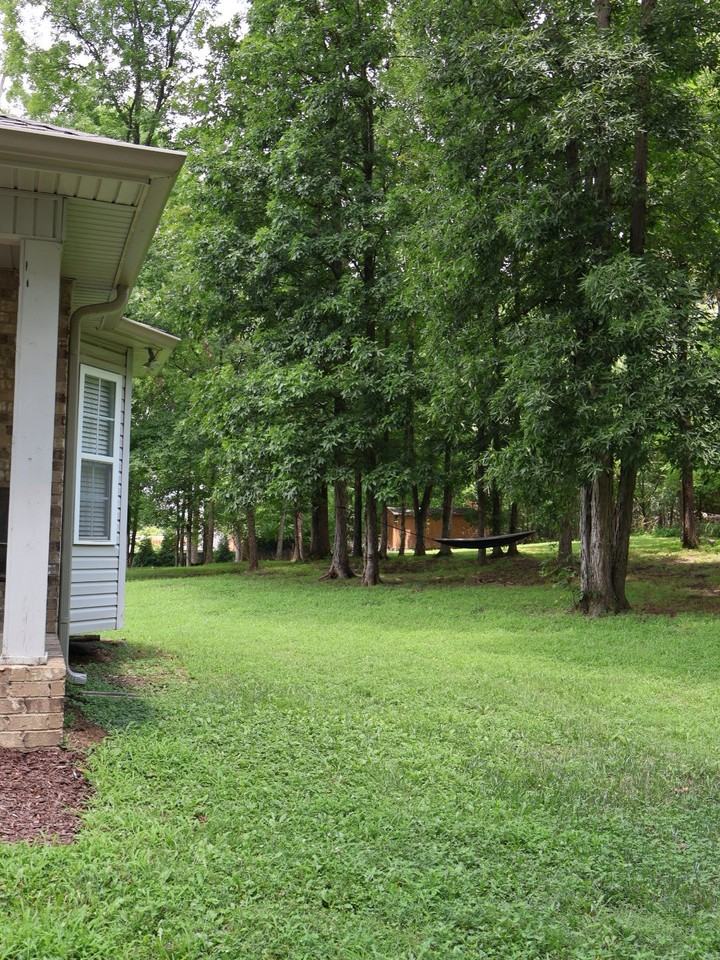 829 Ridgetop Dr - Photo 5 of 17