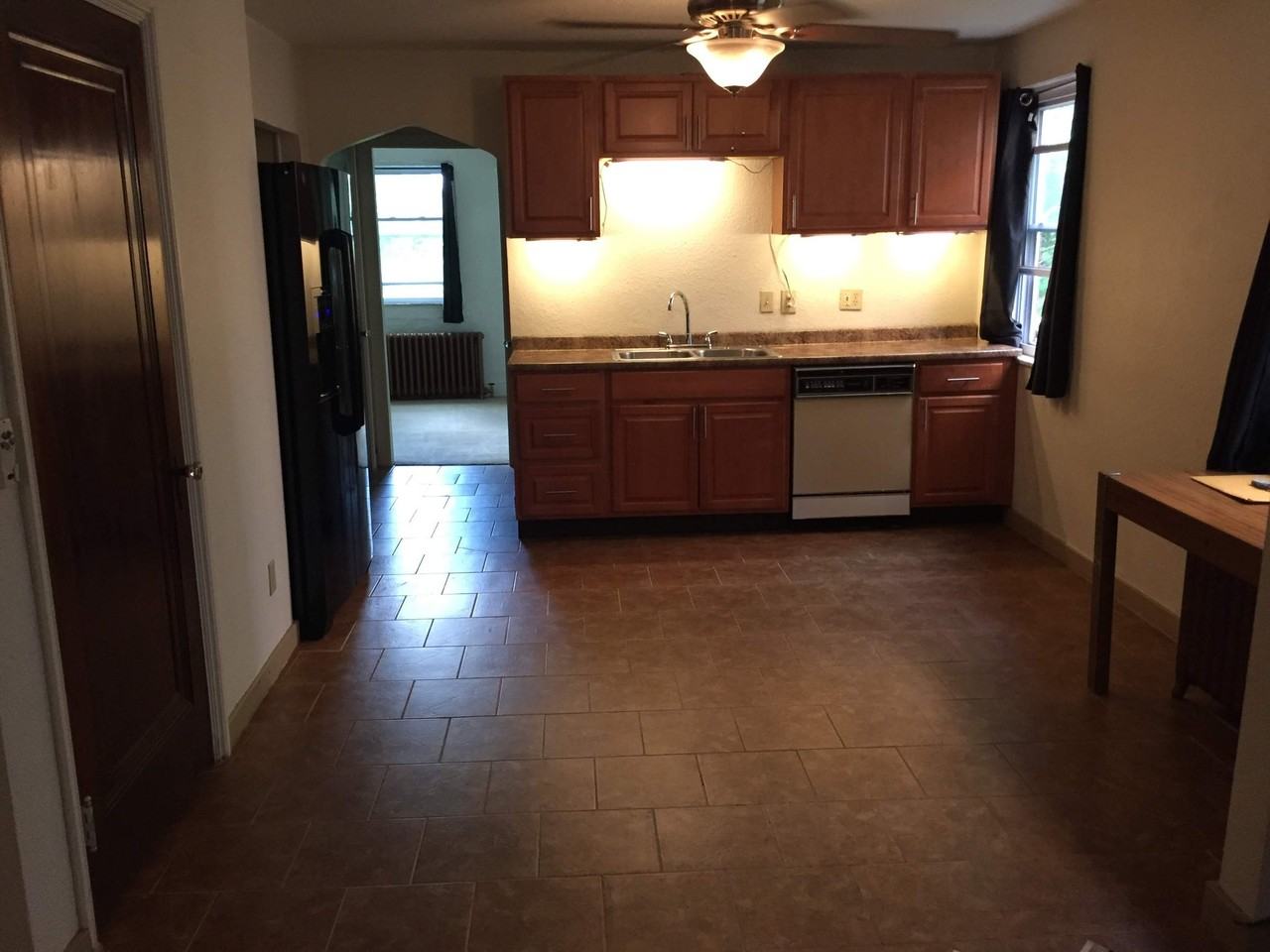 189 Morewood Ave - Photo 5 of 10