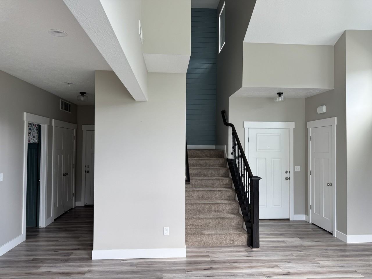 2024 W Park Rim Way - Photo 7 of 20