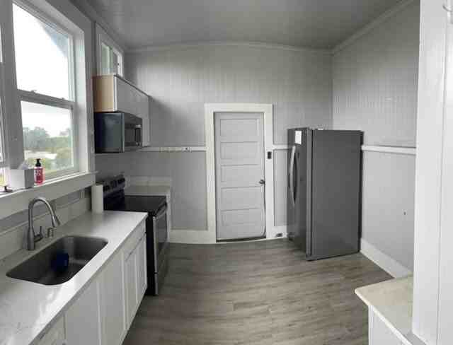 2271 Kilauea Ave #A - Photo 5 of 8