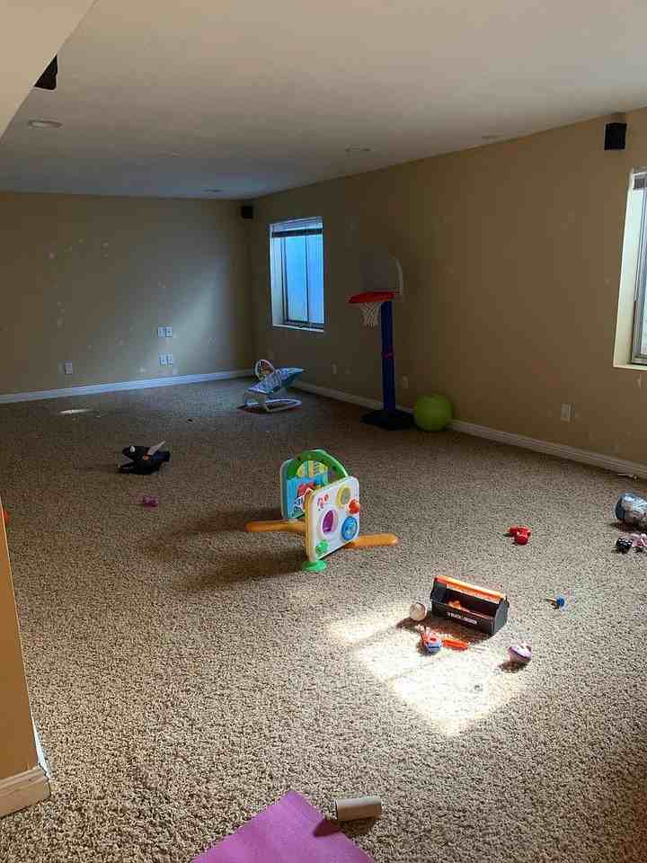 10361 S Ashley Park Dr - Photo 3 of 20