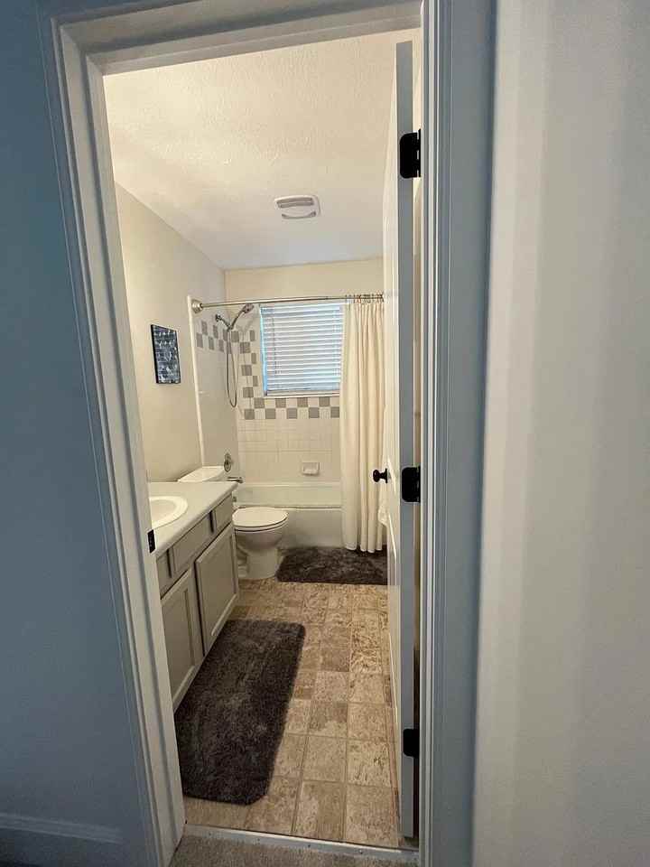 10361 S Ashley Park Dr - Photo 6 of 20