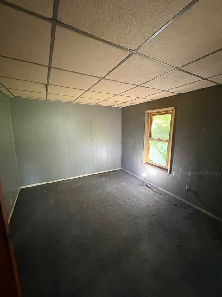 1421 Sedgwick St - Photo 5 of 16