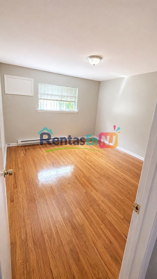 95 Mount Vernon Ave #3 - Photo 6 of 8