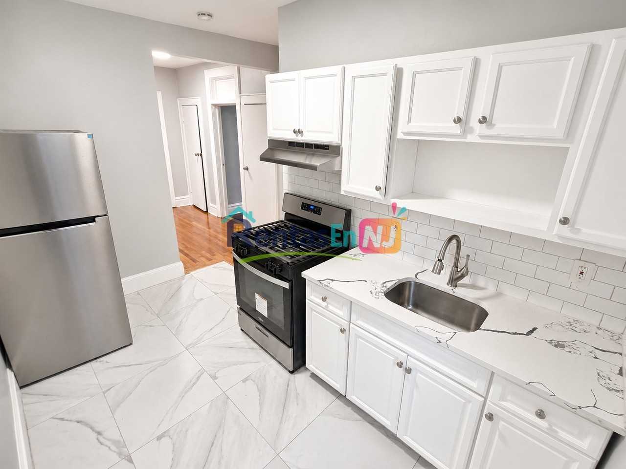846 S Orange Ave #4