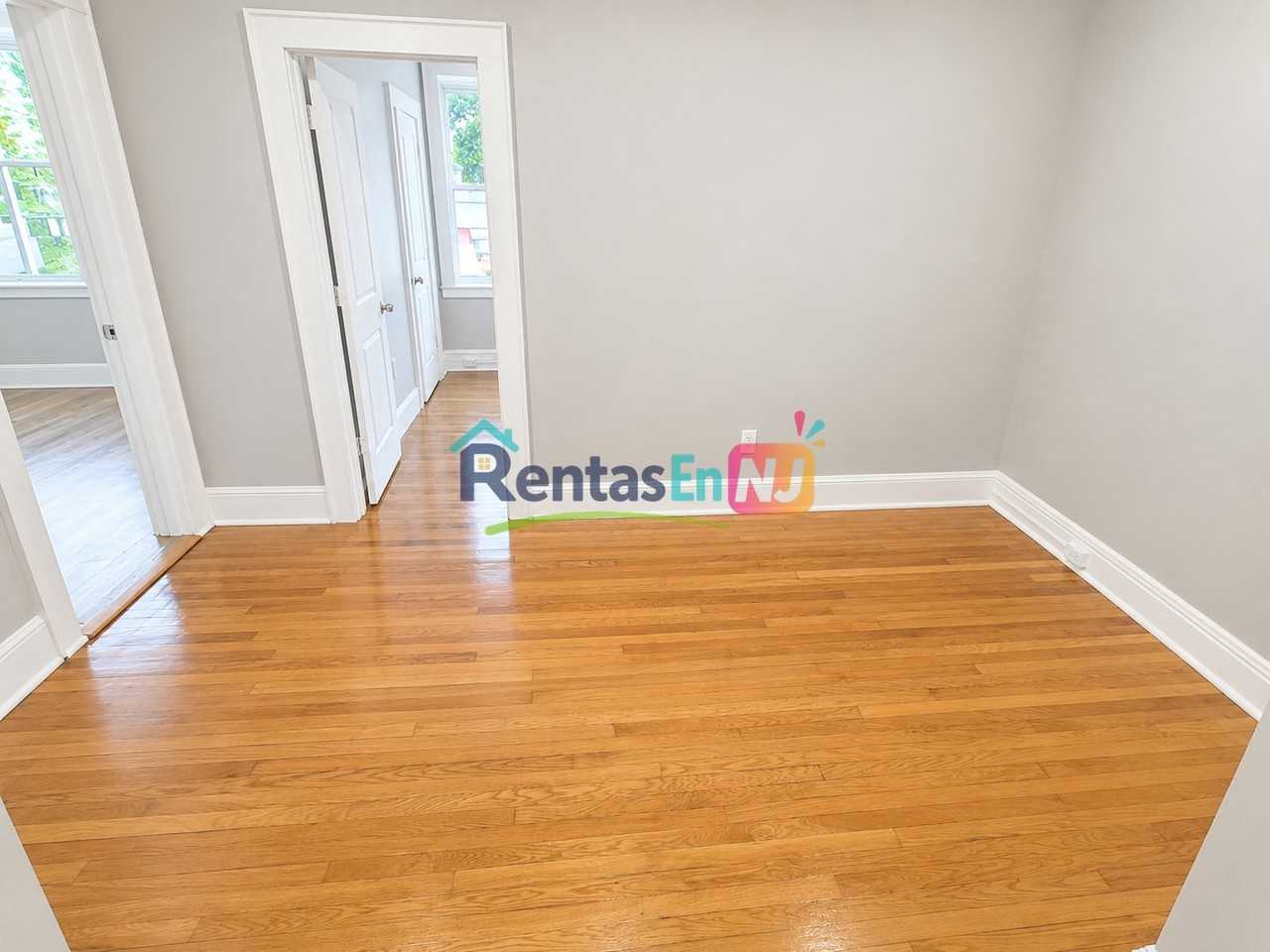 846 S Orange Ave #4 - Photo 5 of 6