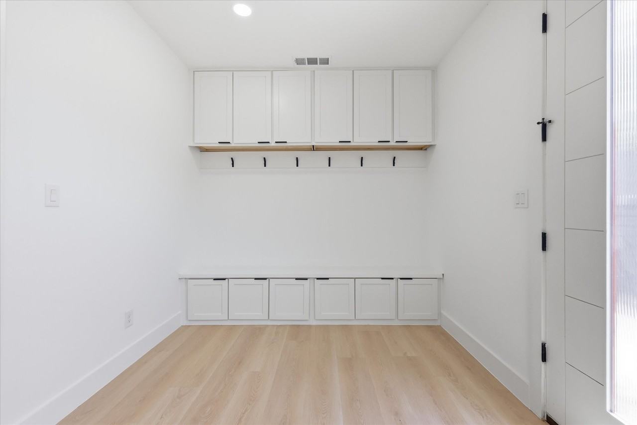 2015 California Dr #104 - Photo 6 of 16